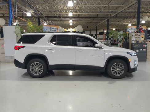 Used 2023 Chevrolet Traverse LT AWD/4WD image 7