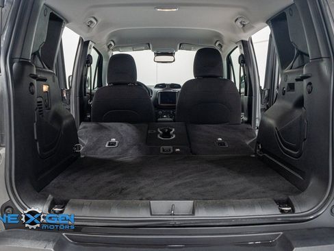 Used 2022 Jeep Renegade Latitude w/ Convenience Group AWD/4WD image 51