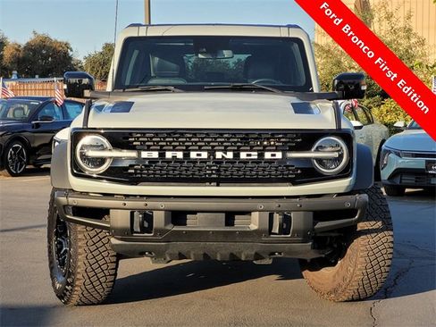Used 2021 Ford Bronco First Edition image 3