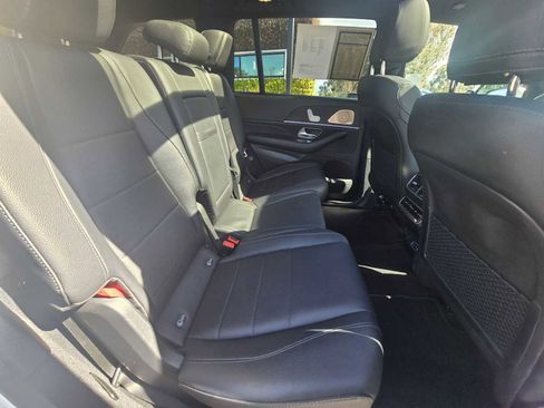 Used 2024 Mercedes-Benz GLS 450 4MATIC image 14