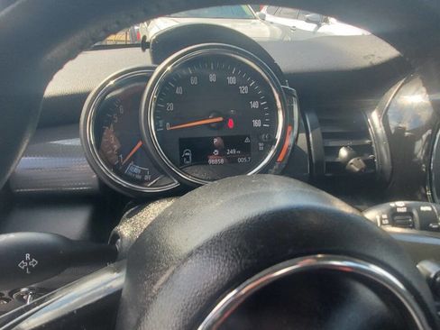 Used 2019 MINI Cooper 4-Door Hardtop FWD image 17