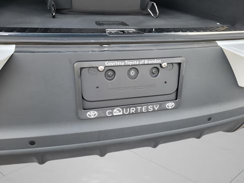 Used 2022 Porsche Cayenne E-Hybrid Coupe image 12