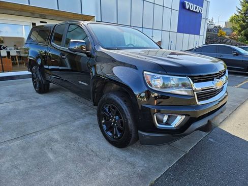 Used 2015 Chevrolet Colorado LT w/ LT Convenience Package AWD/4WD image 3