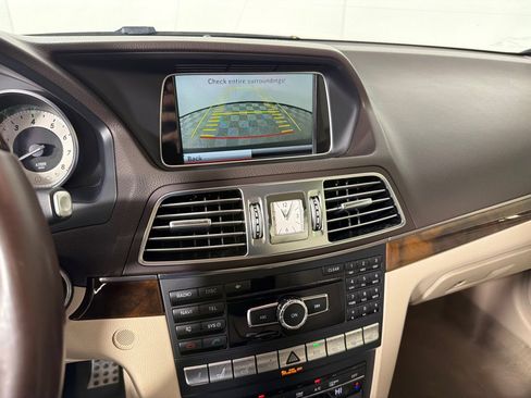 Used 2014 Mercedes-Benz E 550 Cabriolet image 24