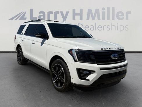 Used 2020 Ford Expedition Limited w/ Equipment Group 303A AWD/4WD image 7