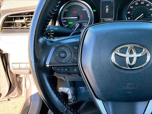 Used 2022 Toyota Camry SE image 17
