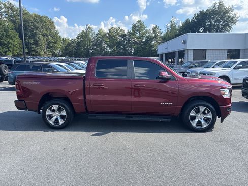 Used 2023 RAM 1500 Laramie AWD/4WD image 9