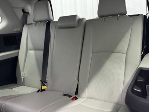 Used 2025 Toyota Grand Highlander AWD image 15