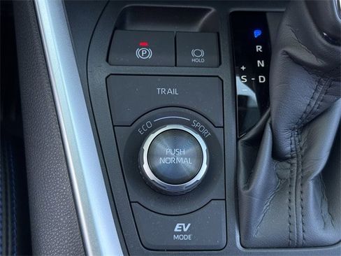 Used 2025 Toyota RAV4 XSE w/ Advanced Technology Package image 22