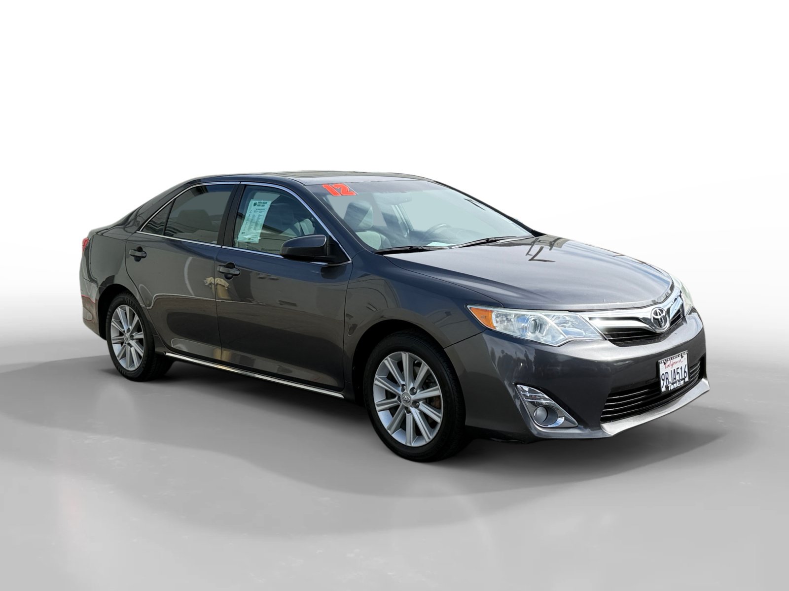 Used 2012 Toyota Camry XLE w/ Convenience Pkg FWD image 7