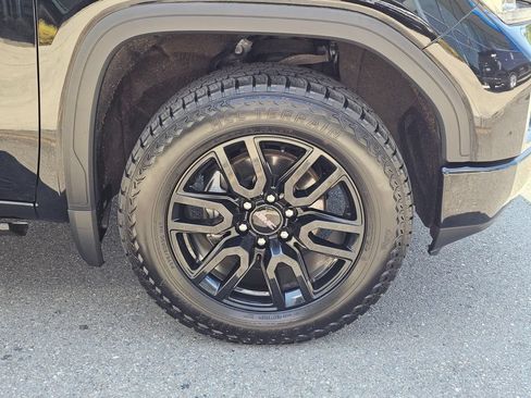 Used 2020 GMC Sierra 1500 Elevation w/ Elevation Value Package AWD/4WD image 9