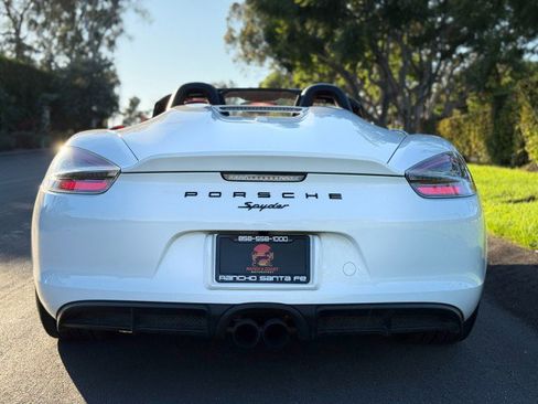 Used 2016 Porsche Boxster Spyder image 9