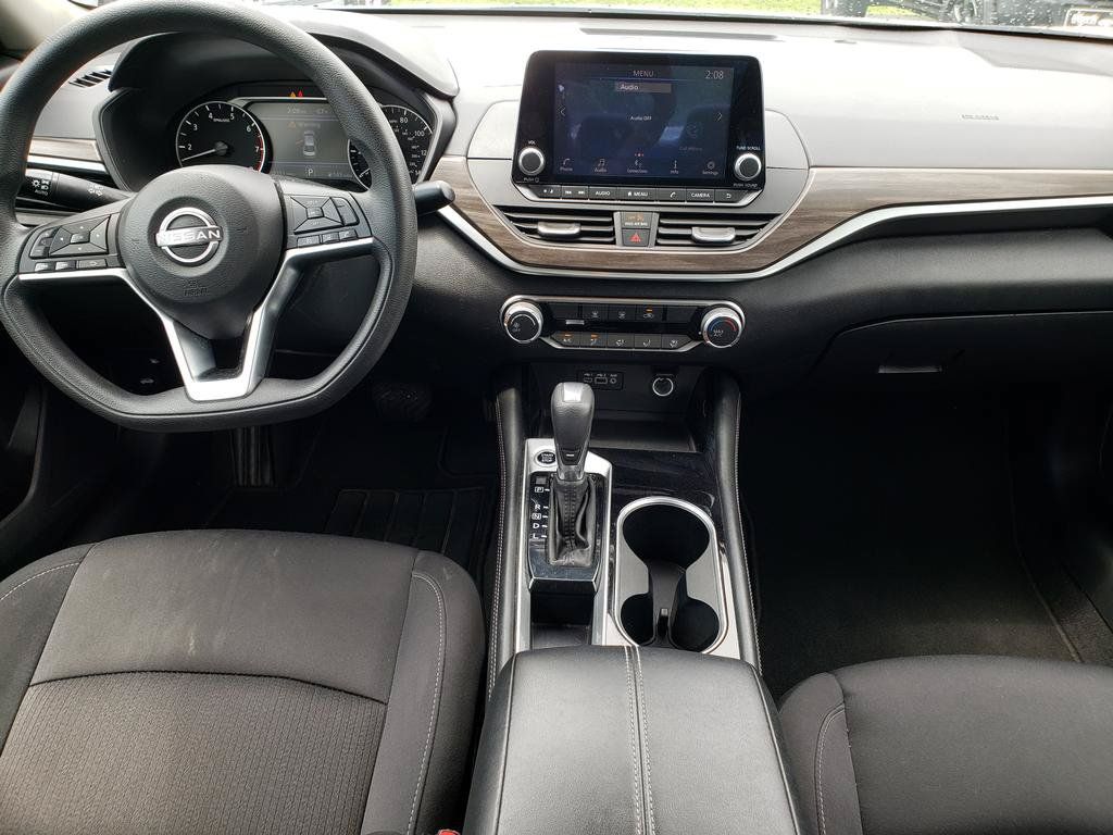 Used 2023 Nissan Altima 2.5 SV FWD image 11