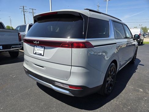Used 2022 Kia Carnival SX FWD image 5