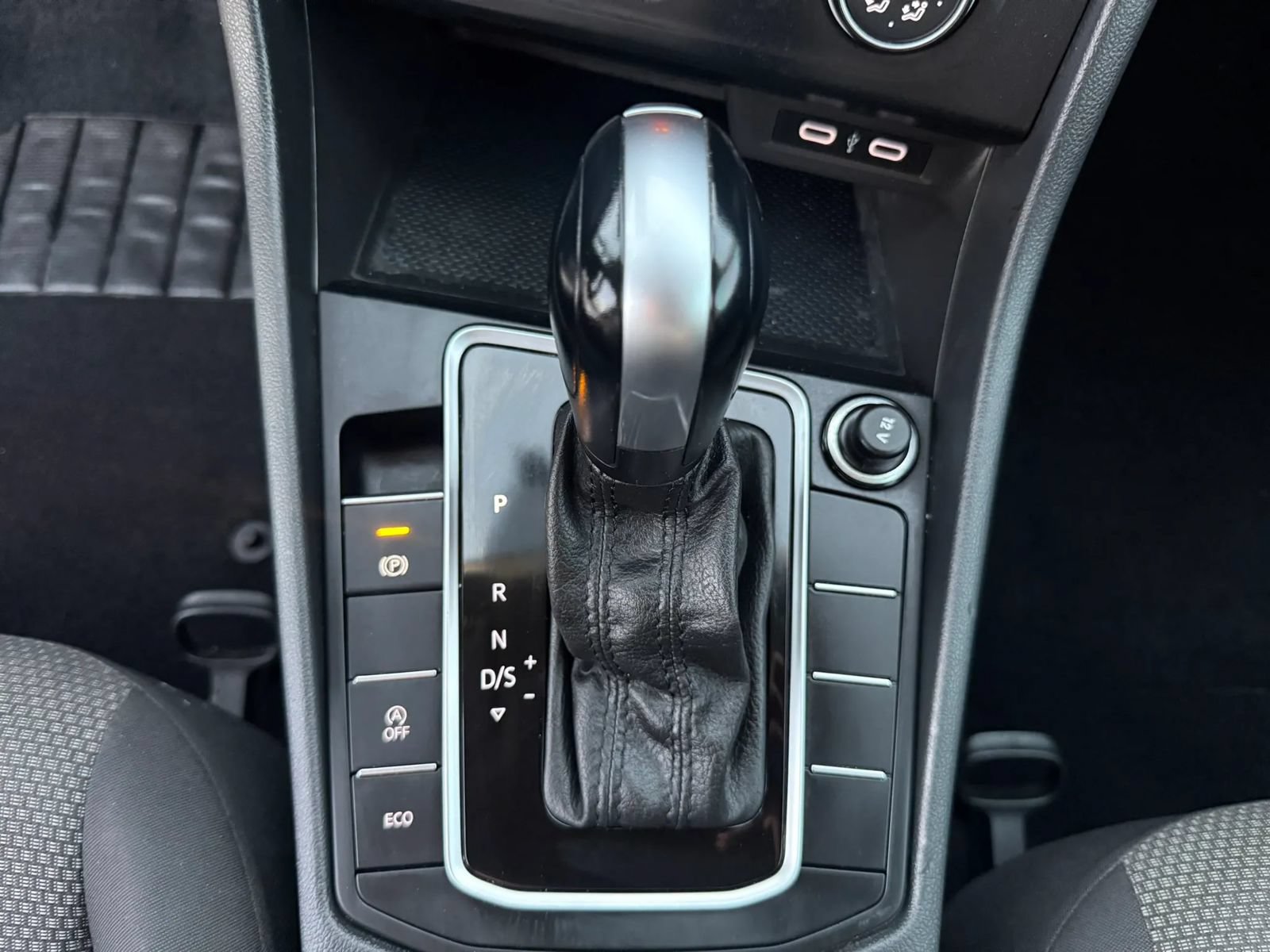 Used 2021 Volkswagen Jetta SE FWD image 20