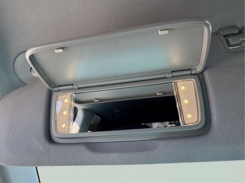 Used 2023 Chevrolet Equinox LT image 13