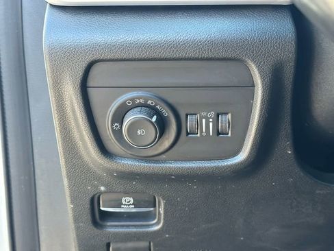 Used 2021 Jeep Grand Cherokee L Limited AWD/4WD image 21