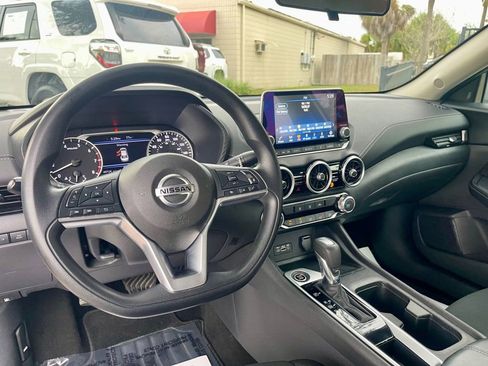 Used 2023 Nissan Sentra SV image 12