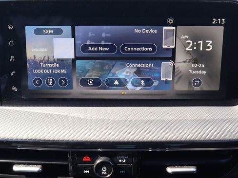 Used 2025 Nissan Kicks SR image 14