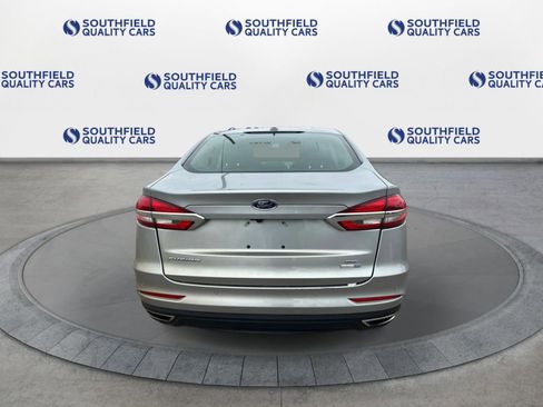Used 2020 Ford Fusion SE AWD/4WD image 5