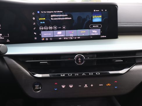 Used 2025 Nissan Murano SL AWD/4WD image 17