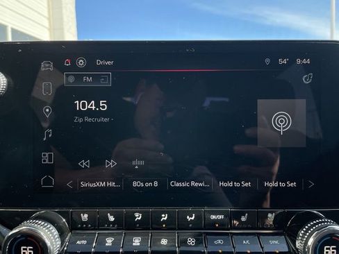 Used 2024 GMC Canyon AT4 w/ AT4 Premium Package AWD/4WD image 16