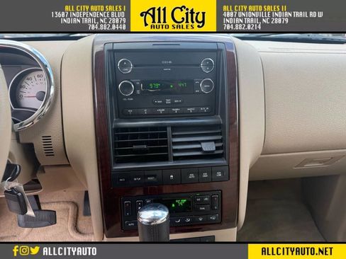 Used 2008 Ford Explorer Limited image 26