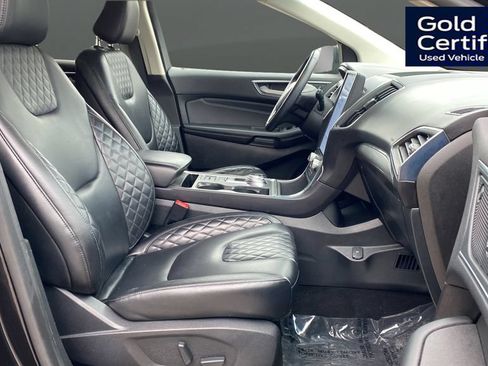 Certified 2024 Ford Edge Titanium AWD/4WD image 23