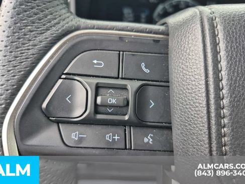 Used 2025 Toyota Sequoia SR5 AWD/4WD image 31