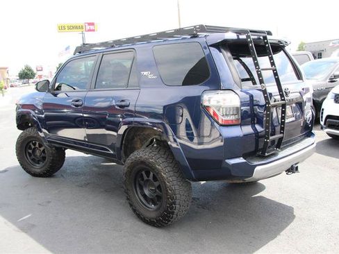 Used 2021 Toyota 4Runner TRD Off-Road Premium AWD/4WD image 7