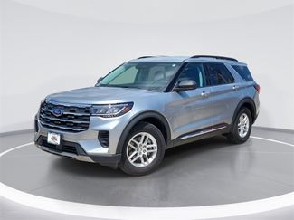 Used 2025 Ford Explorer Active video 1