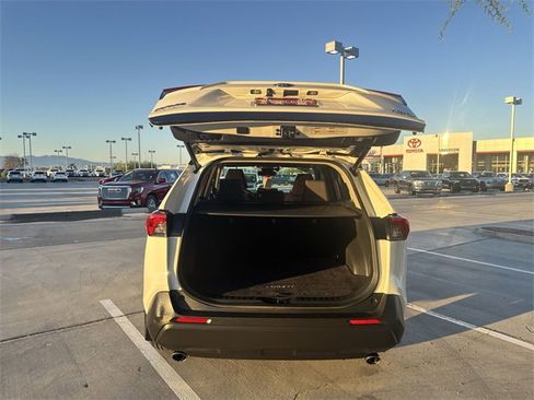 Used 2019 Toyota RAV4 XLE image 31