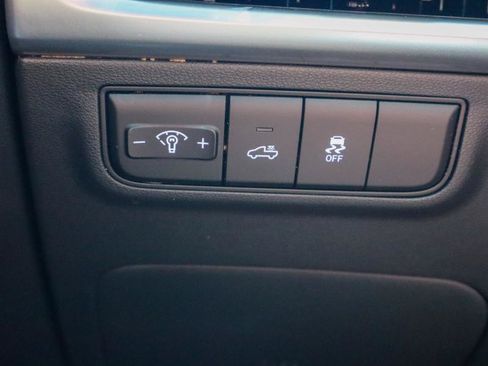 Used 2025 Hyundai Santa Cruz SEL FWD image 21