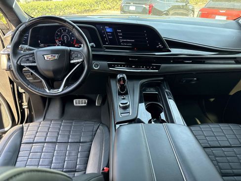 Used 2024 Cadillac Escalade V image 18