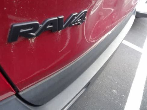 Used 2024 Toyota RAV4 XLE w/ Convenience Package AWD/4WD image 4