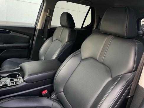 Certified 2025 Honda Pilot EX-L image 26