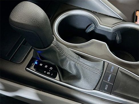 Used 2023 Toyota Camry LE image 17