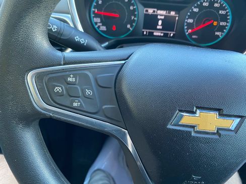 Used 2018 Chevrolet Equinox LS FWD image 14