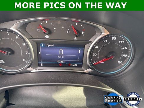 Used 2023 Chevrolet Equinox LT image 2