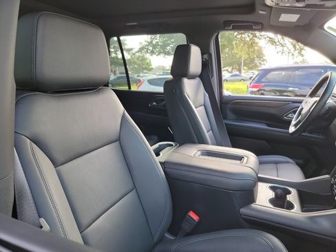 Used 2024 Chevrolet Tahoe Z71 AWD/4WD image 12