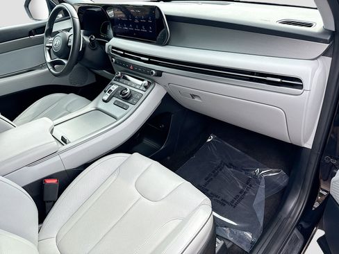 Used 2025 Hyundai Palisade SEL FWD image 13
