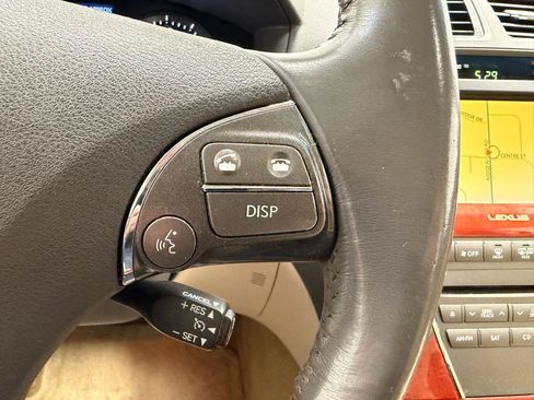 Used 2011 Lexus ES 350 FWD image 26