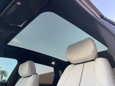 Used 2024 Cadillac Lyriq Sport image 16