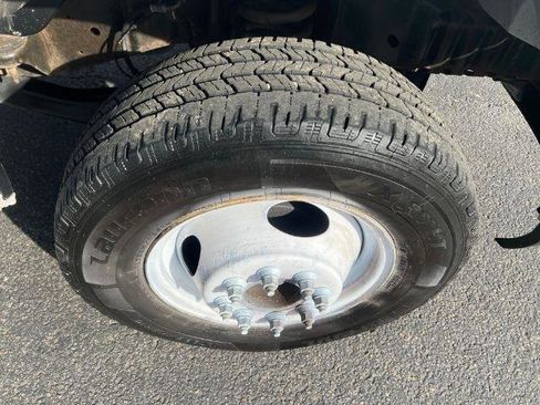 Used 2017 Ford E-350 and Econoline 350 Super Duty w/ Power Windows & Locks Group image 28