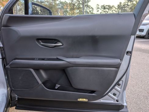 Used 2023 Lexus UX 250h F Sport image 35