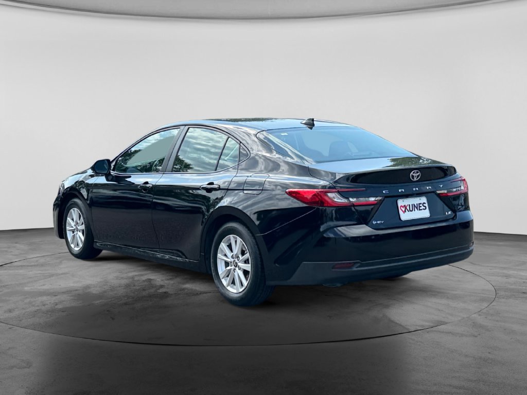 Used 2025 Toyota Camry LE FWD image 6