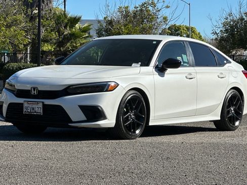 Used 2023 Honda Civic Sport image 7