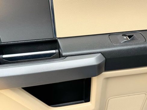 Used 2016 Ford F150 XLT w/ Equipment Group 302A Luxury image 25