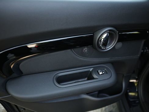 Used 2024 MINI Cooper Clubman S FWD image 21