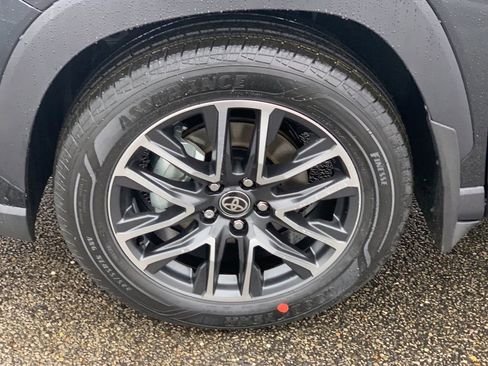 New 2026 Toyota Corolla Cross XLE image 9